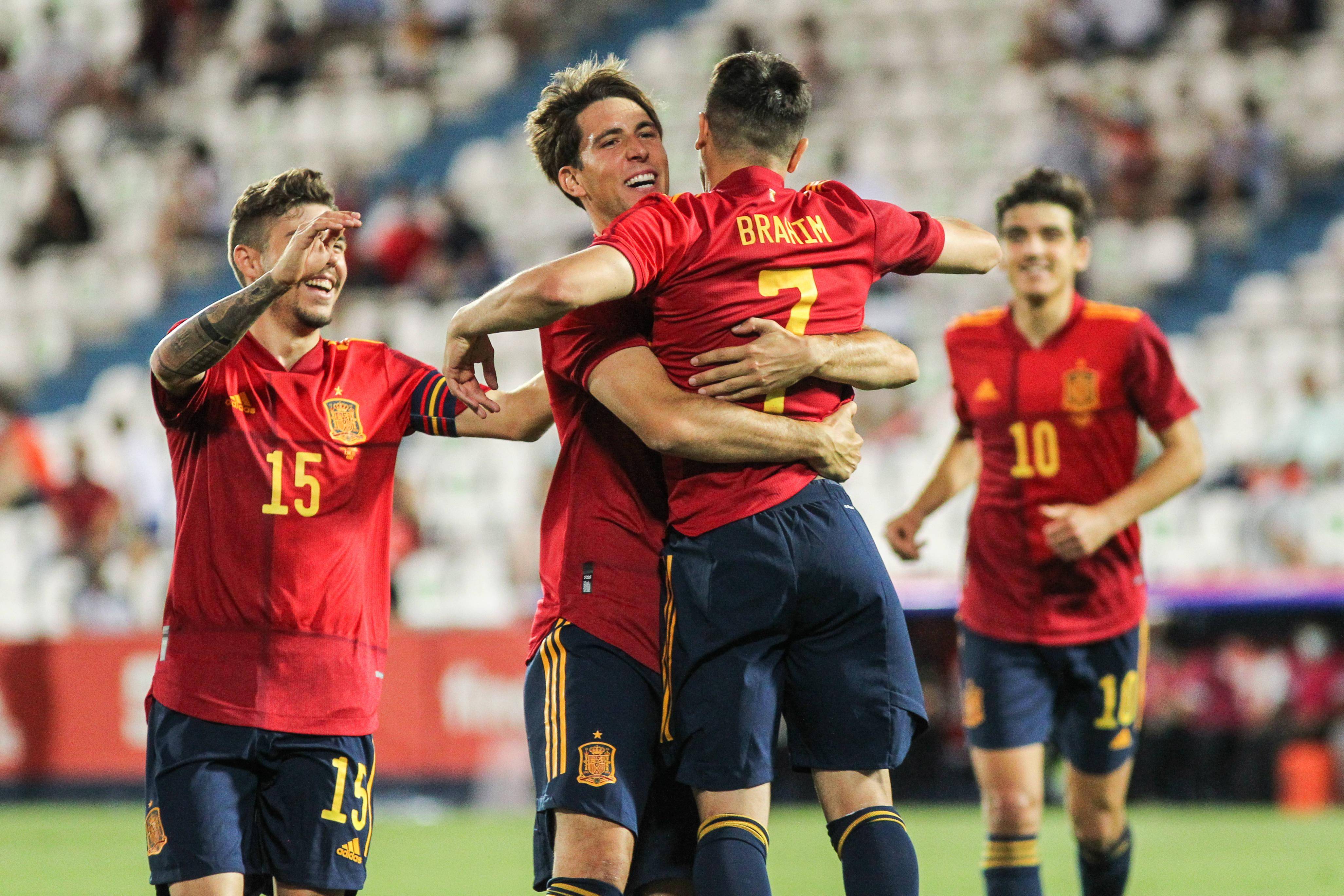 爱游戏官网-包含斯洛伐克足球超级联赛：布拉迪斯拉发队成功前进的词条  第2张